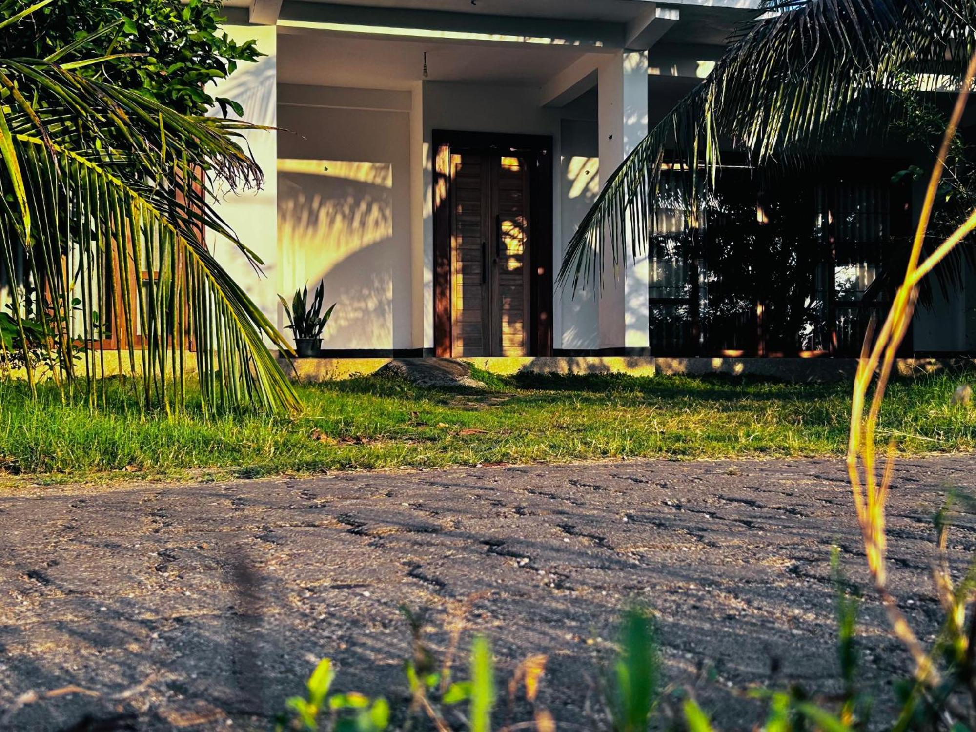 Windy Villa Полоннарува Екстер'єр фото