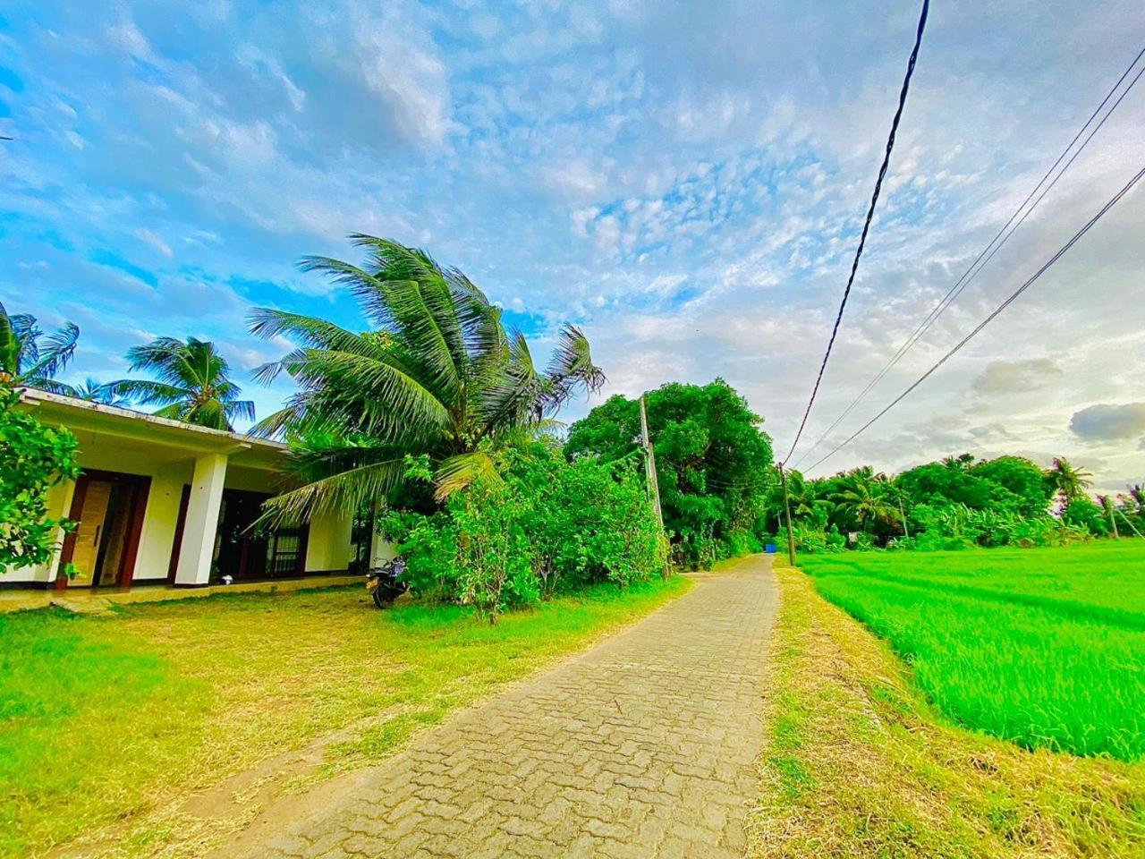 Windy Villa Полоннарува Екстер'єр фото